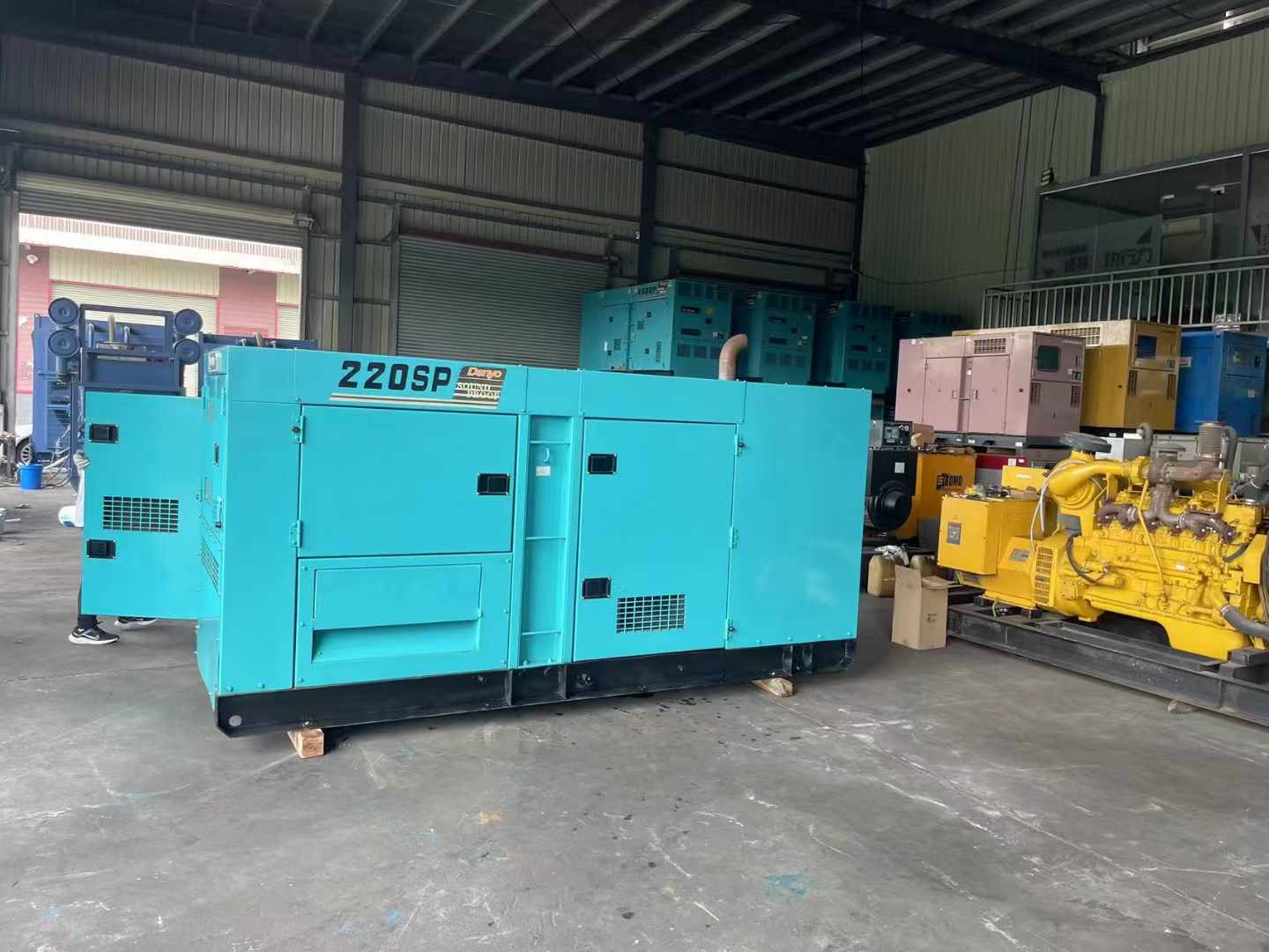 陆良800kW 柴油发电机的输出电流波动范围是多少？